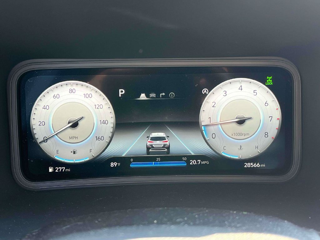 Used 2022 Hyundai Kona Limited AWD/4WD image 25