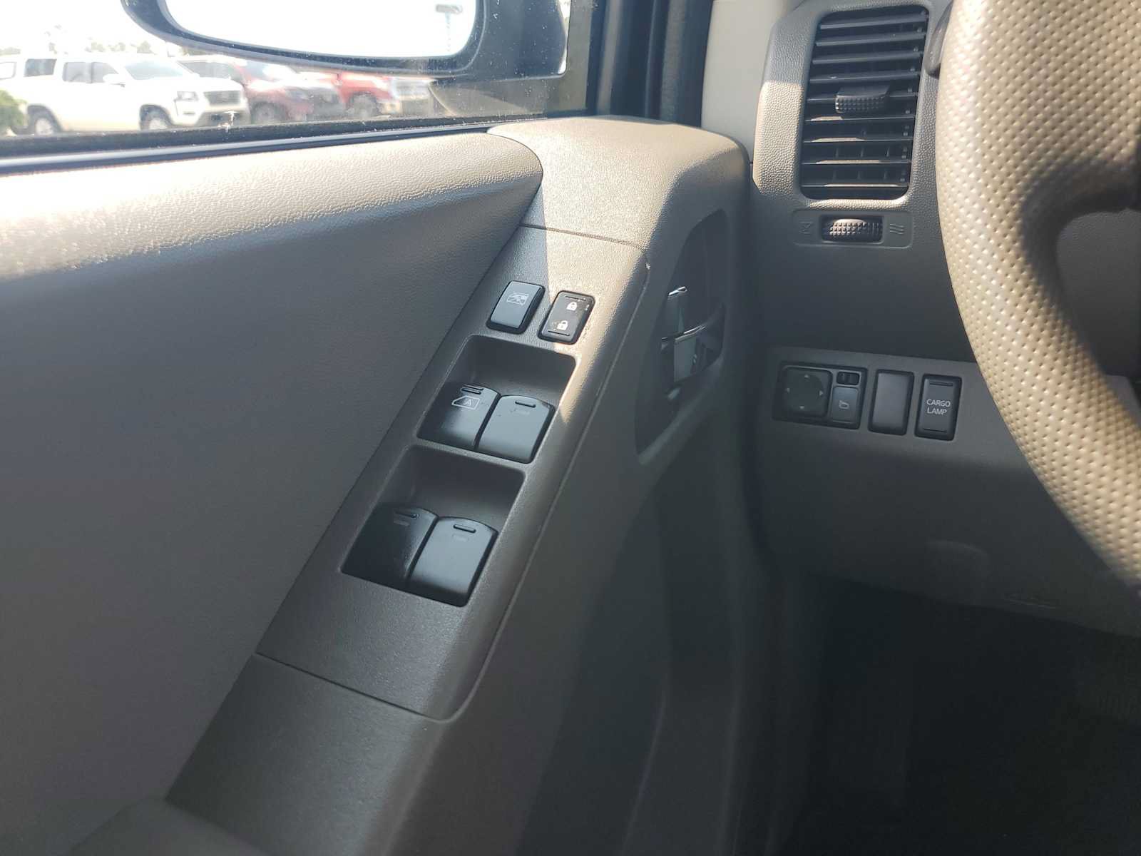 Used 2019 Nissan Frontier Desert Runner RWD image 18