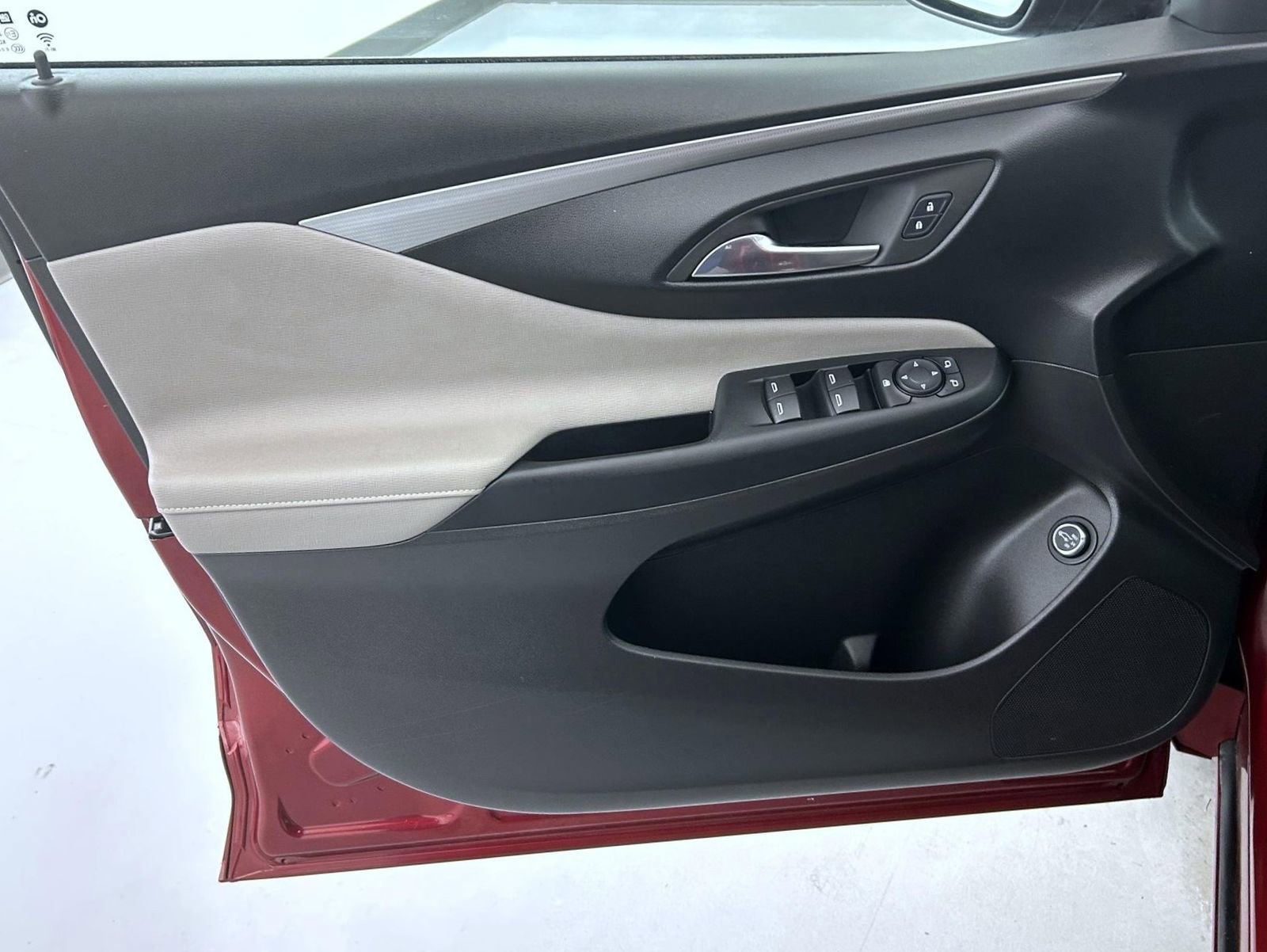 Used 2024 Buick Envista Avenir FWD image 9