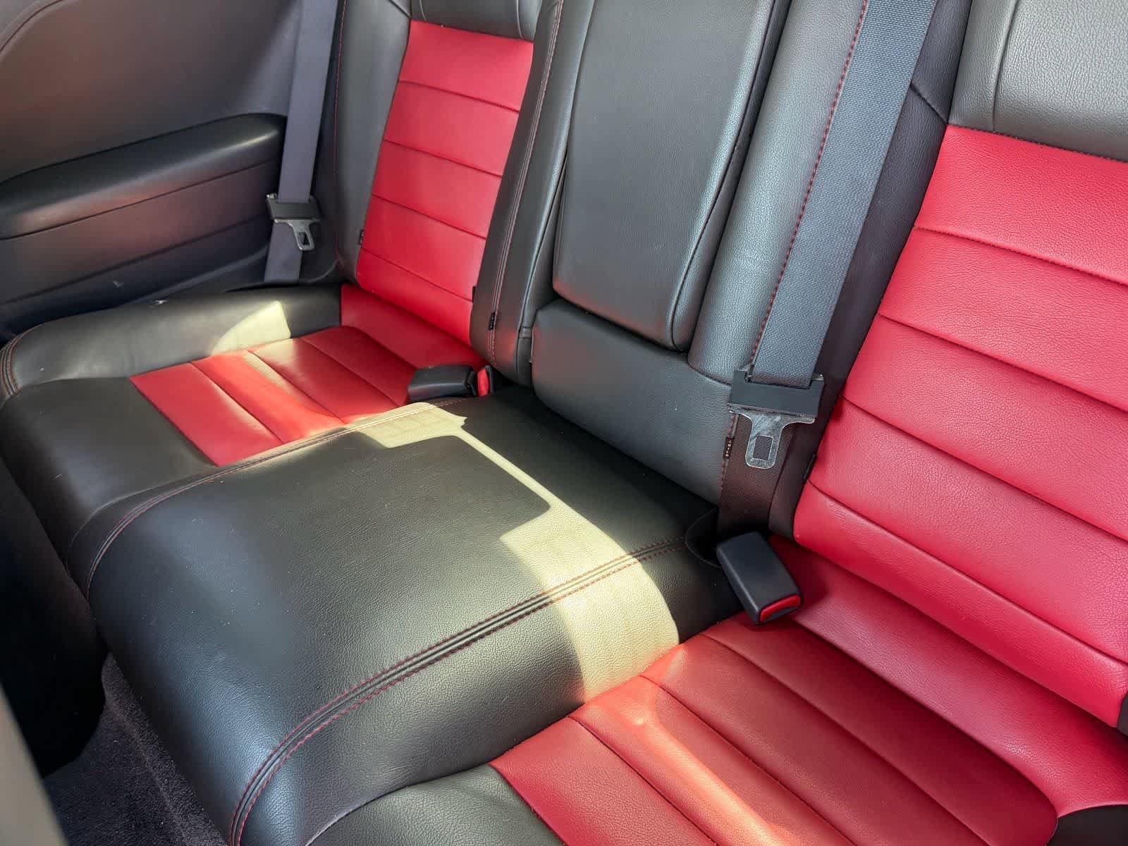 Used 2010 Dodge Challenger R/T RWD image 15