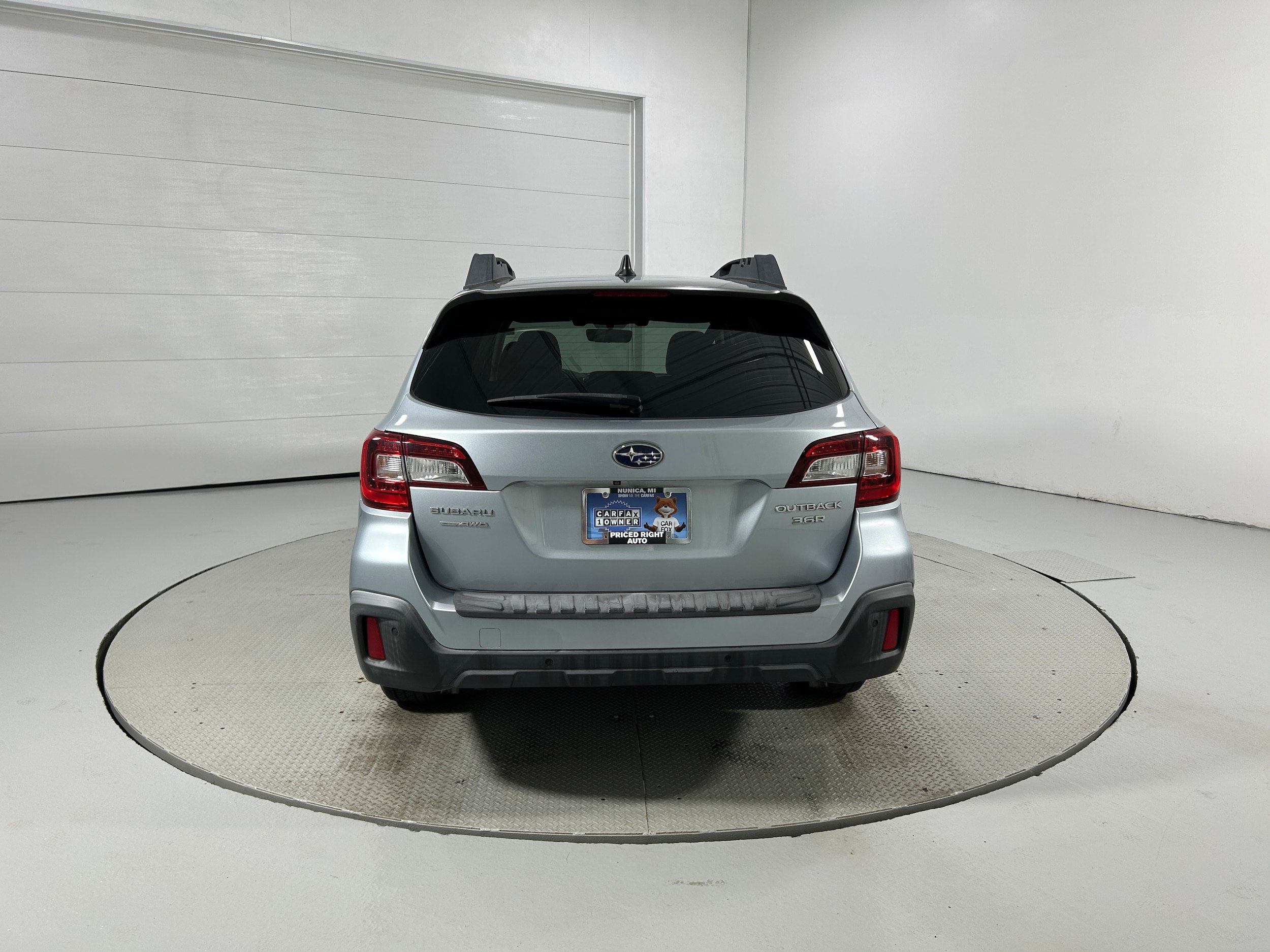 Used 2019 Subaru Outback 3.6R Limited AWD/4WD image 29