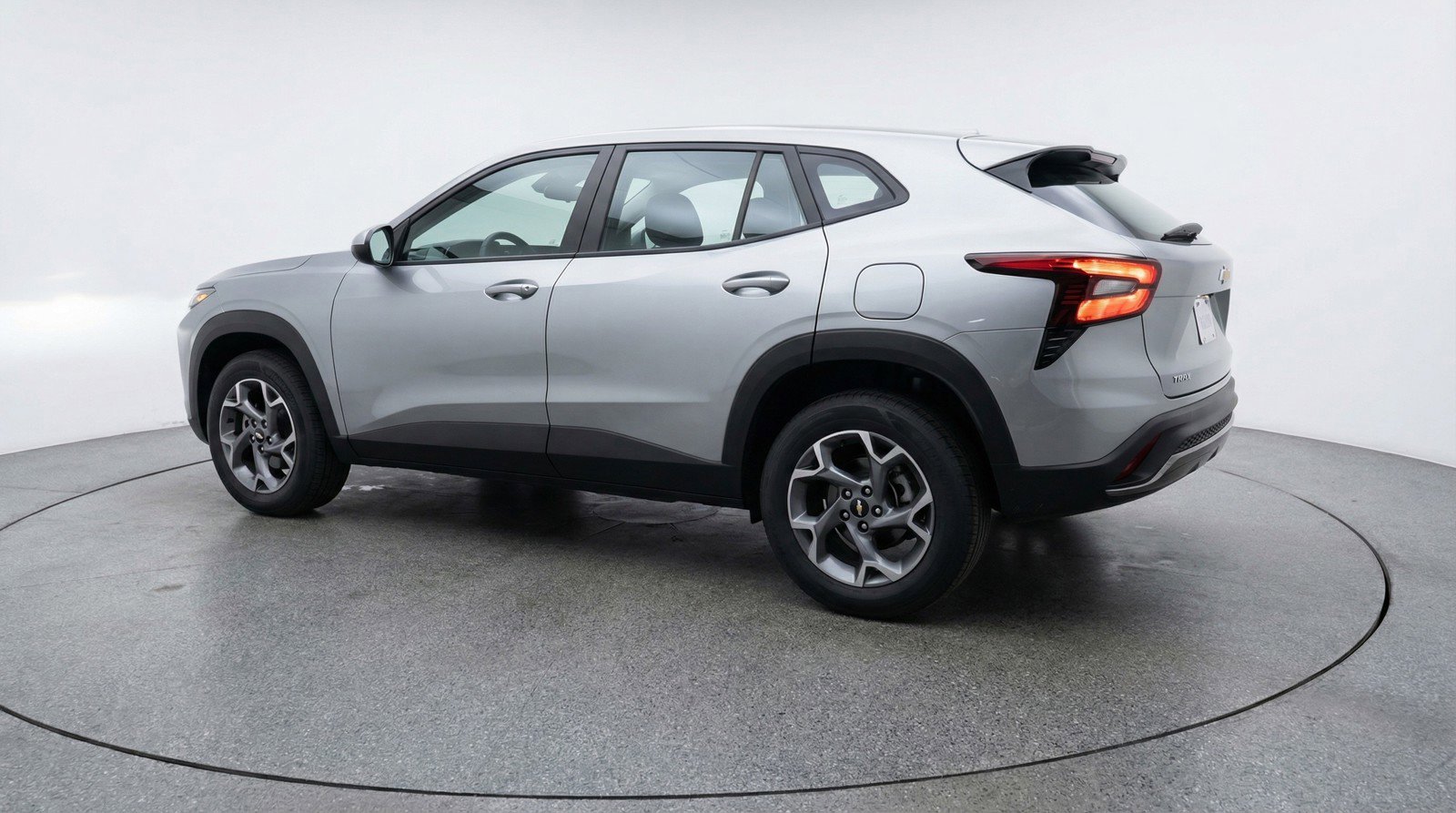 Used 2025 Chevrolet Trax LT image 6