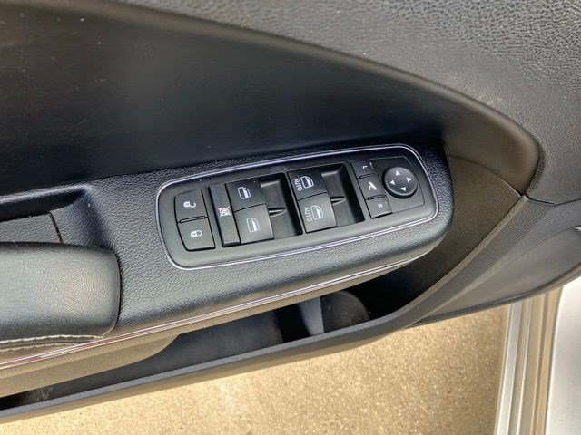 Used 2012 Dodge Charger SXT Plus RWD image 10