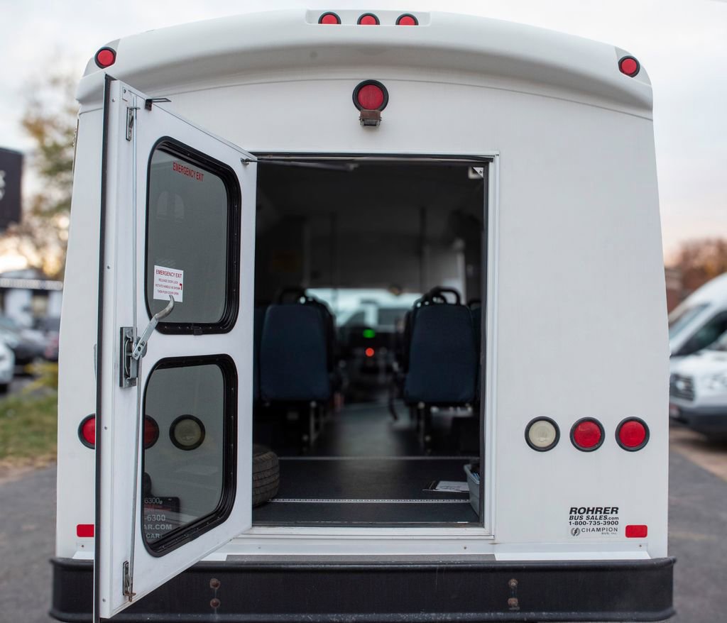 Used 2014 Ford E-350 and Econoline 350 Super Duty RWD image 14