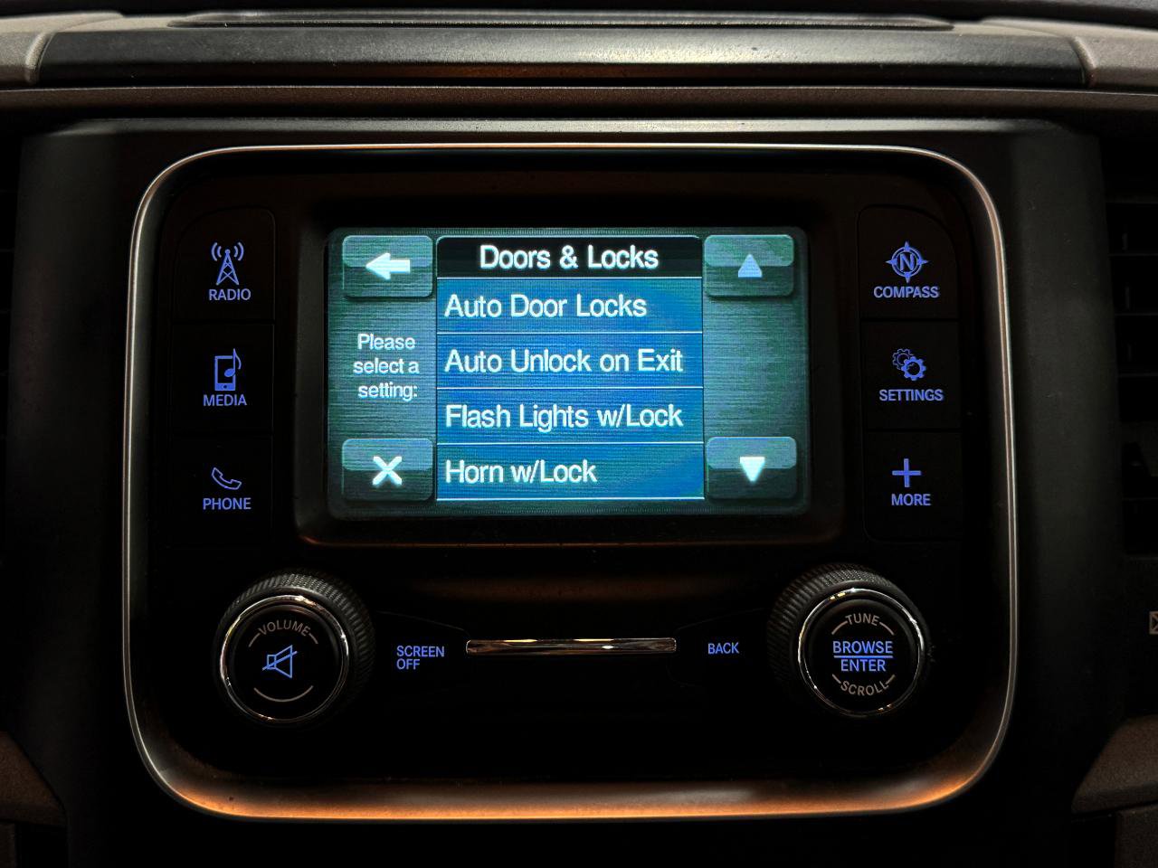 Used 2018 RAM 2500 Tradesman w/ Chrome Appearance Group image 23