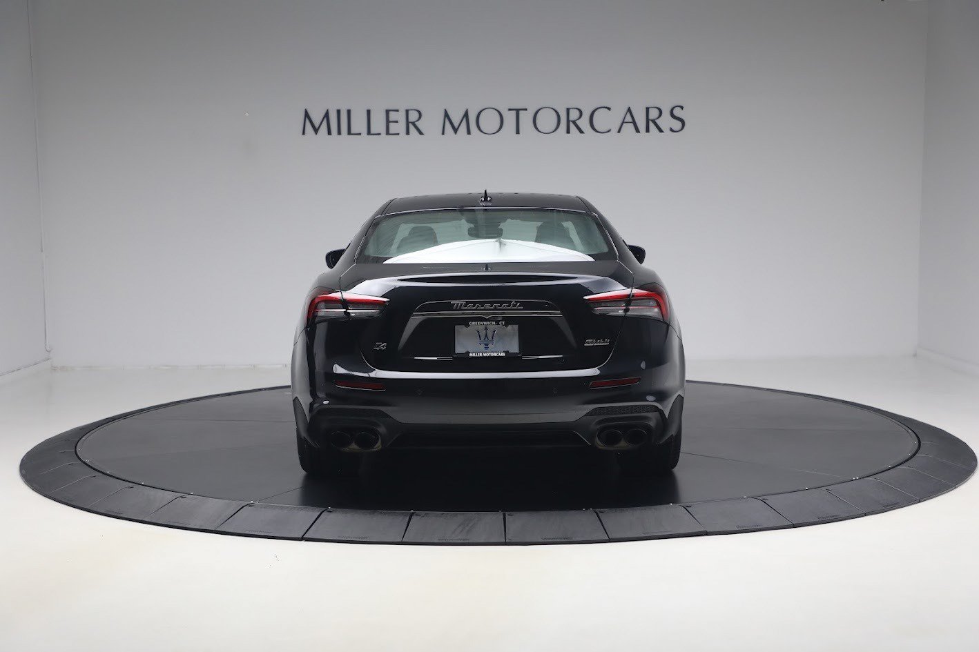 Certified 2023 Maserati Ghibli Modena Q4 AWD/4WD image 6