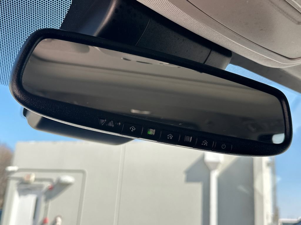 Used 2024 Toyota Sienna XLE image 31