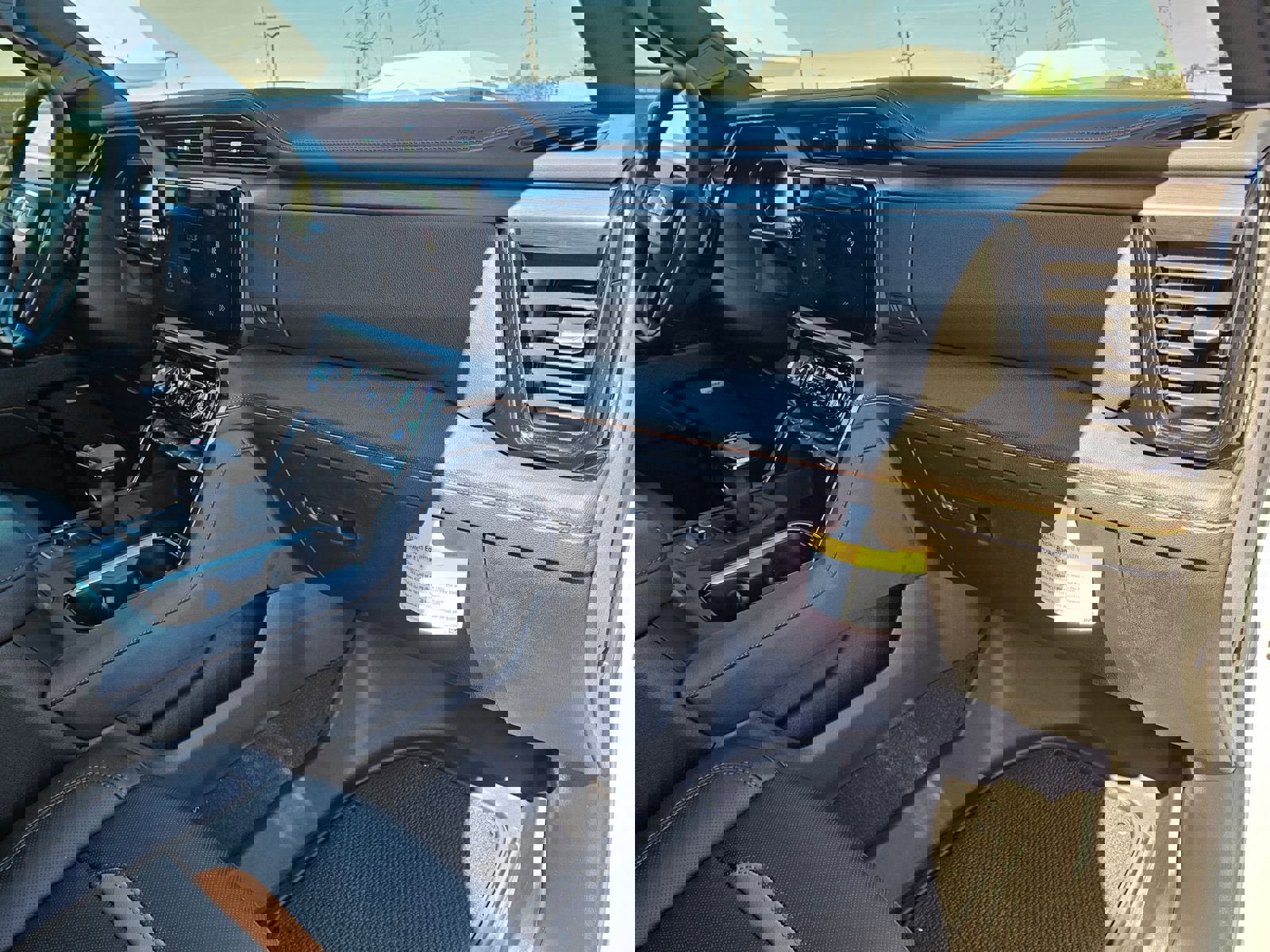 New 2025 GMC Sierra 1500 AT4 w/ AT4 Premium Package image 27