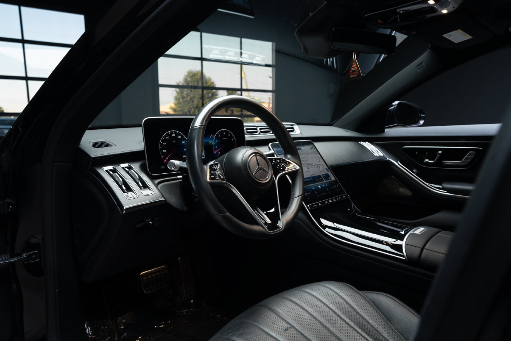 Used 2022 Mercedes-Benz S 500 4MATIC w/ AMG Line Package image 20