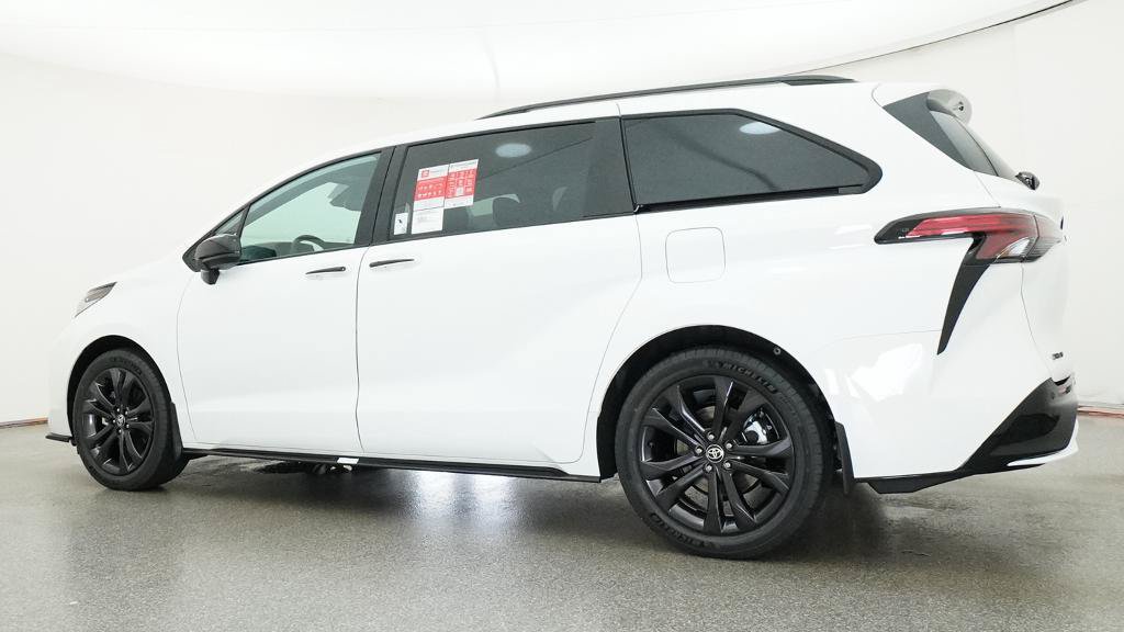 New 2026 Toyota Sienna XSE FWD image 23