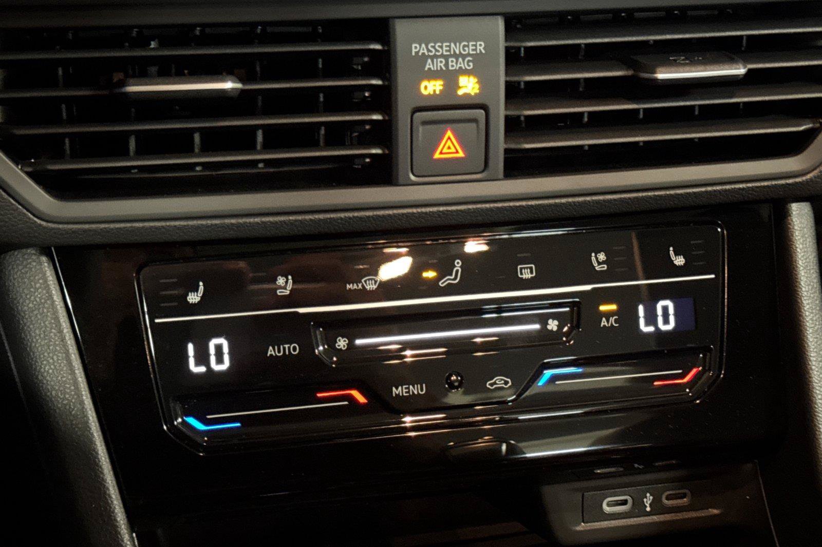 New 2026 Volkswagen Jetta SEL FWD image 18