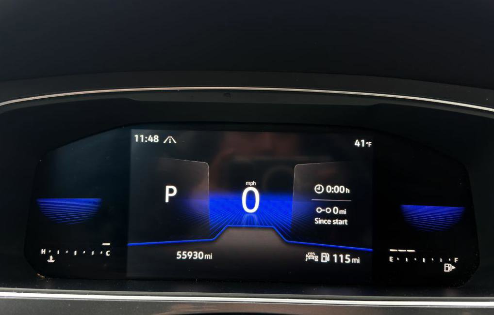 Used 2022 Volkswagen Tiguan S image 17