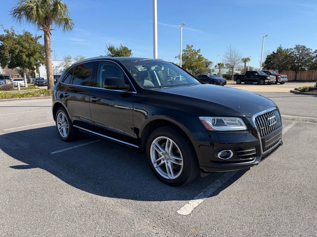 Used 2017 Audi Q5 2.0T Premium Plus w/ Technology Package image 7