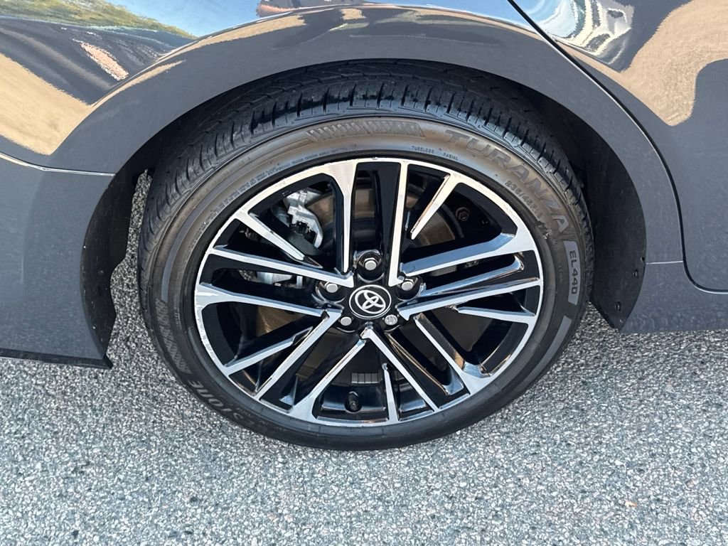 Used 2025 Toyota Camry XLE image 38