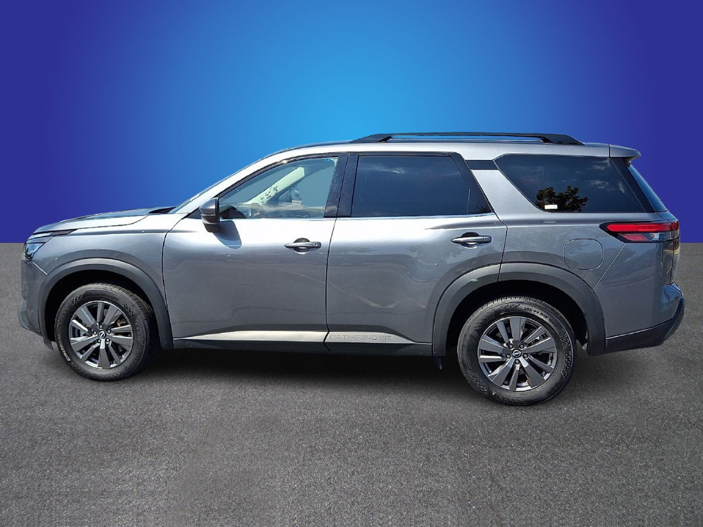 Used 2025 Nissan Pathfinder SV AWD/4WD image 7