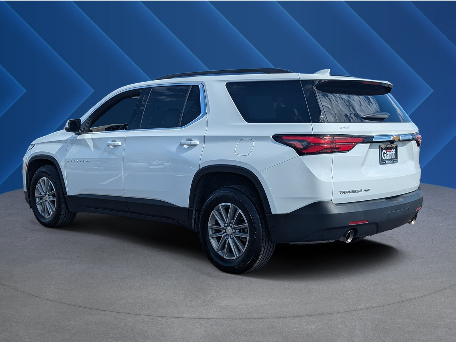 Used 2023 Chevrolet Traverse LT AWD/4WD image 5