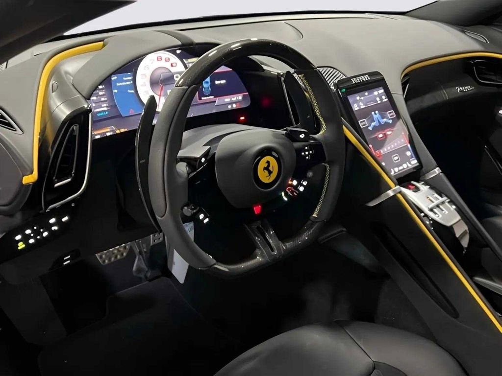Used 2024 Ferrari Roma Spider image 7