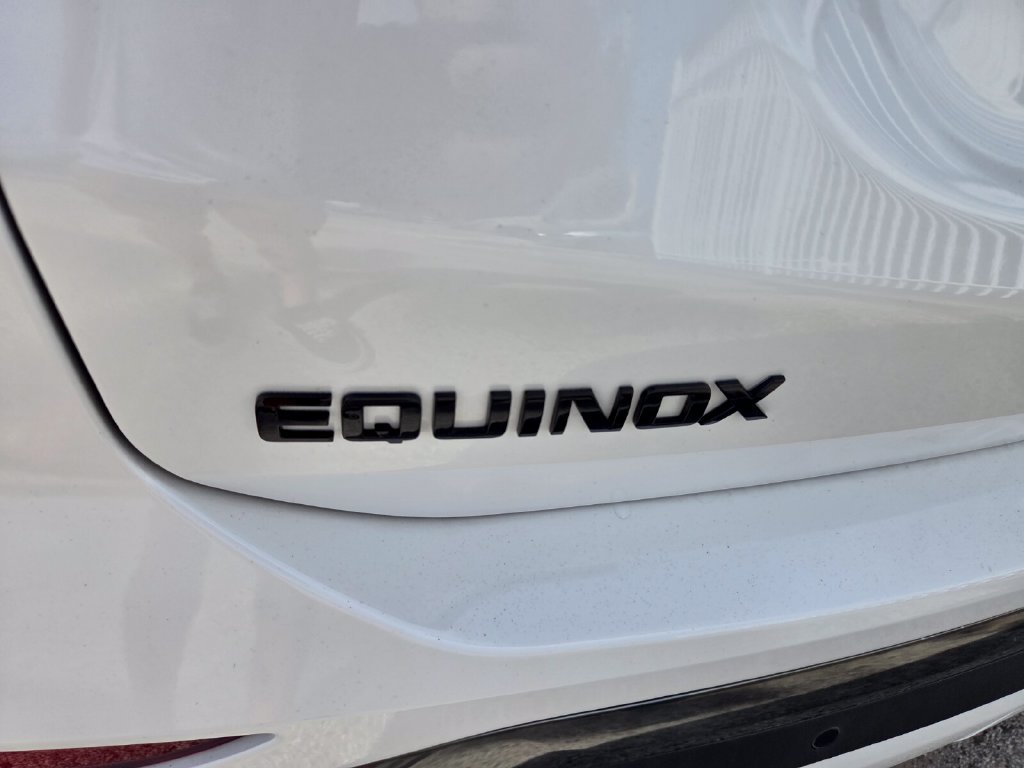 Used 2022 Chevrolet Equinox RS w/ RS Leather Package FWD image 7