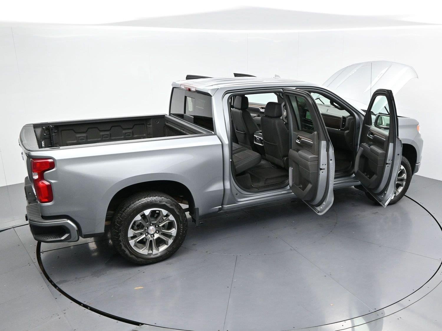 Used 2025 Chevrolet Silverado 1500 High Country w/ Technology Package AWD/4WD image 41