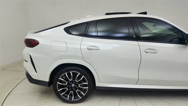 Used 2024 BMW X6 xDrive40i w/ Premium Package image 7