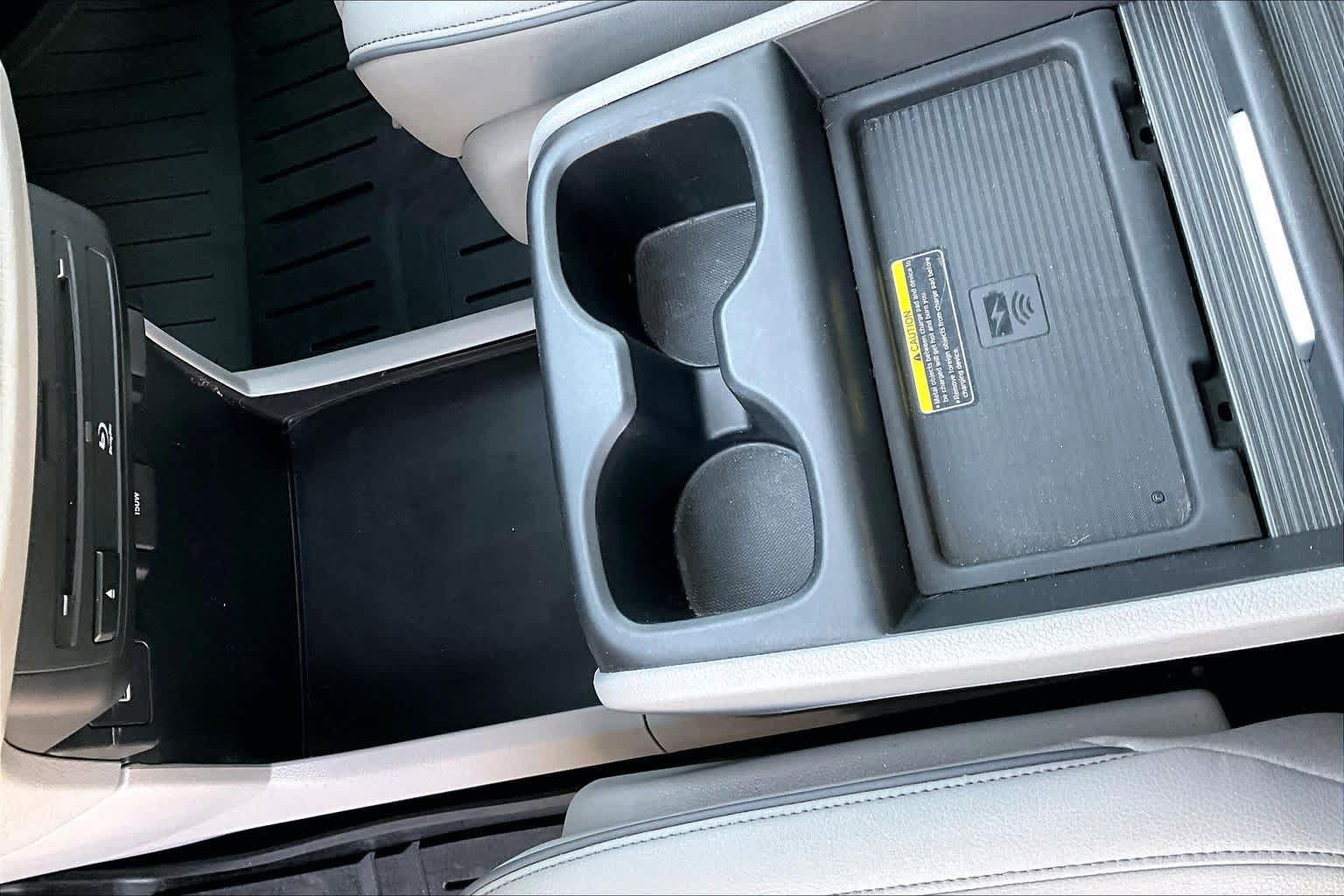 Certified 2024 Honda Odyssey Elite image 16