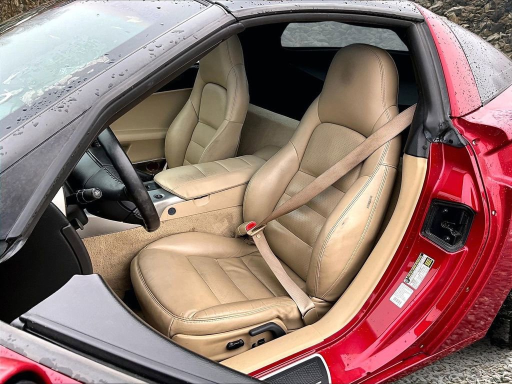 Used 2005 Chevrolet Corvette Coupe w/ Preferred Equipment Group image 19