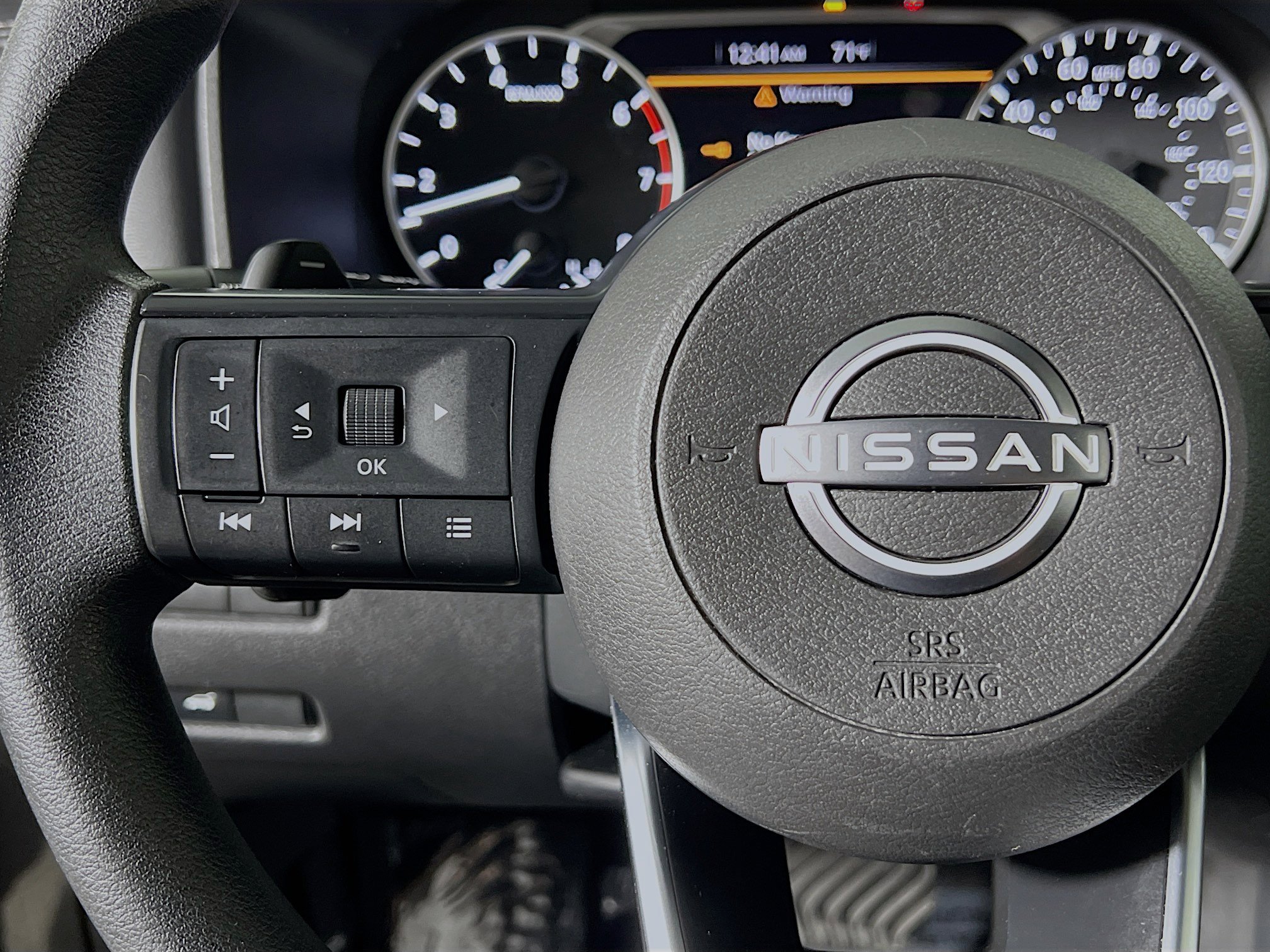 Used 2024 Nissan Rogue SV image 19