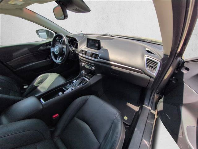 Used 2018 MAZDA MAZDA3 Grand Touring w/ Premium Equipment Package FWD image 21