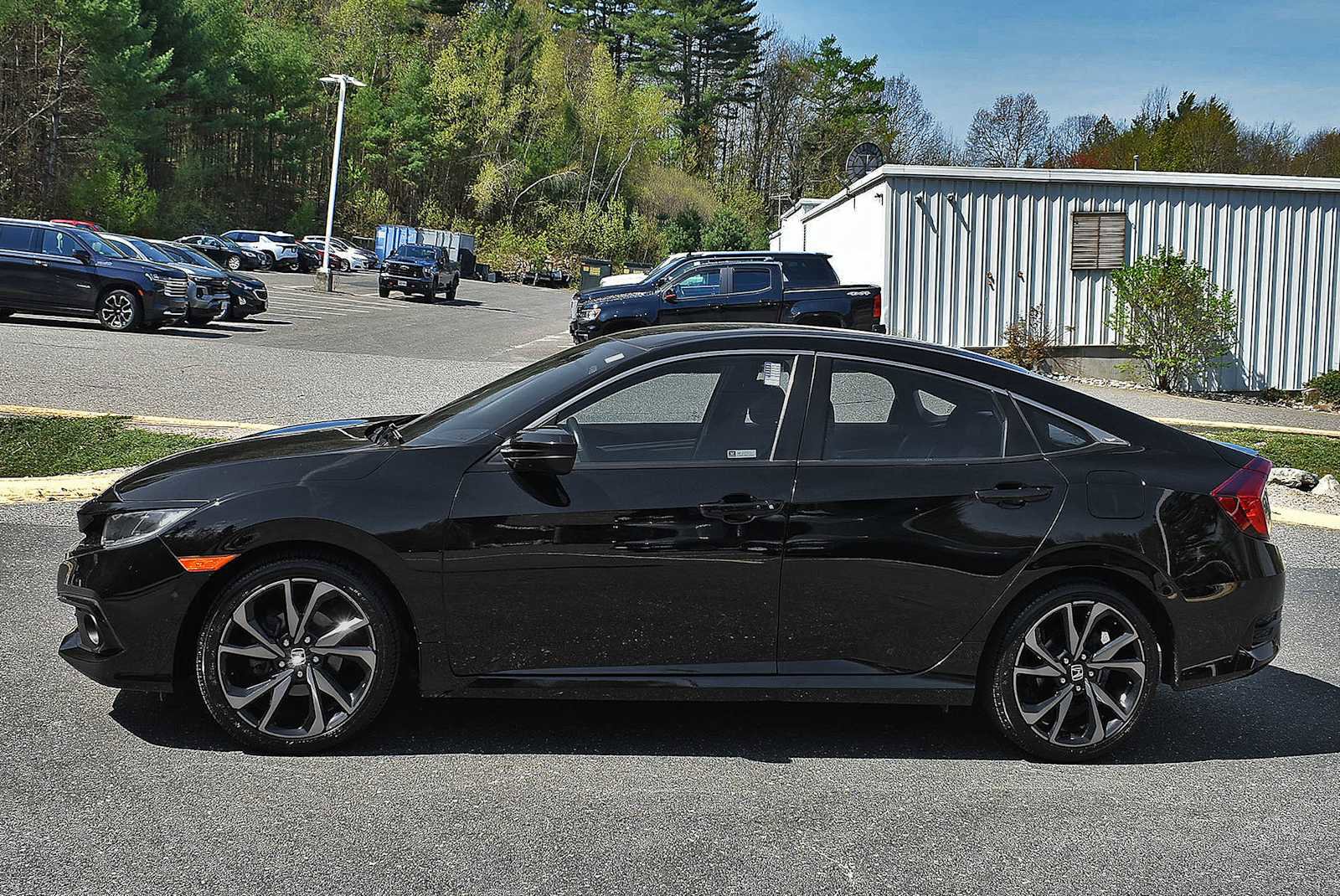 Used 2020 Honda Civic Sport image 4
