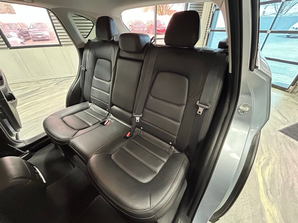 Used 2023 MAZDA CX-5 AWD 2.5 S w/ Premium Package image 6