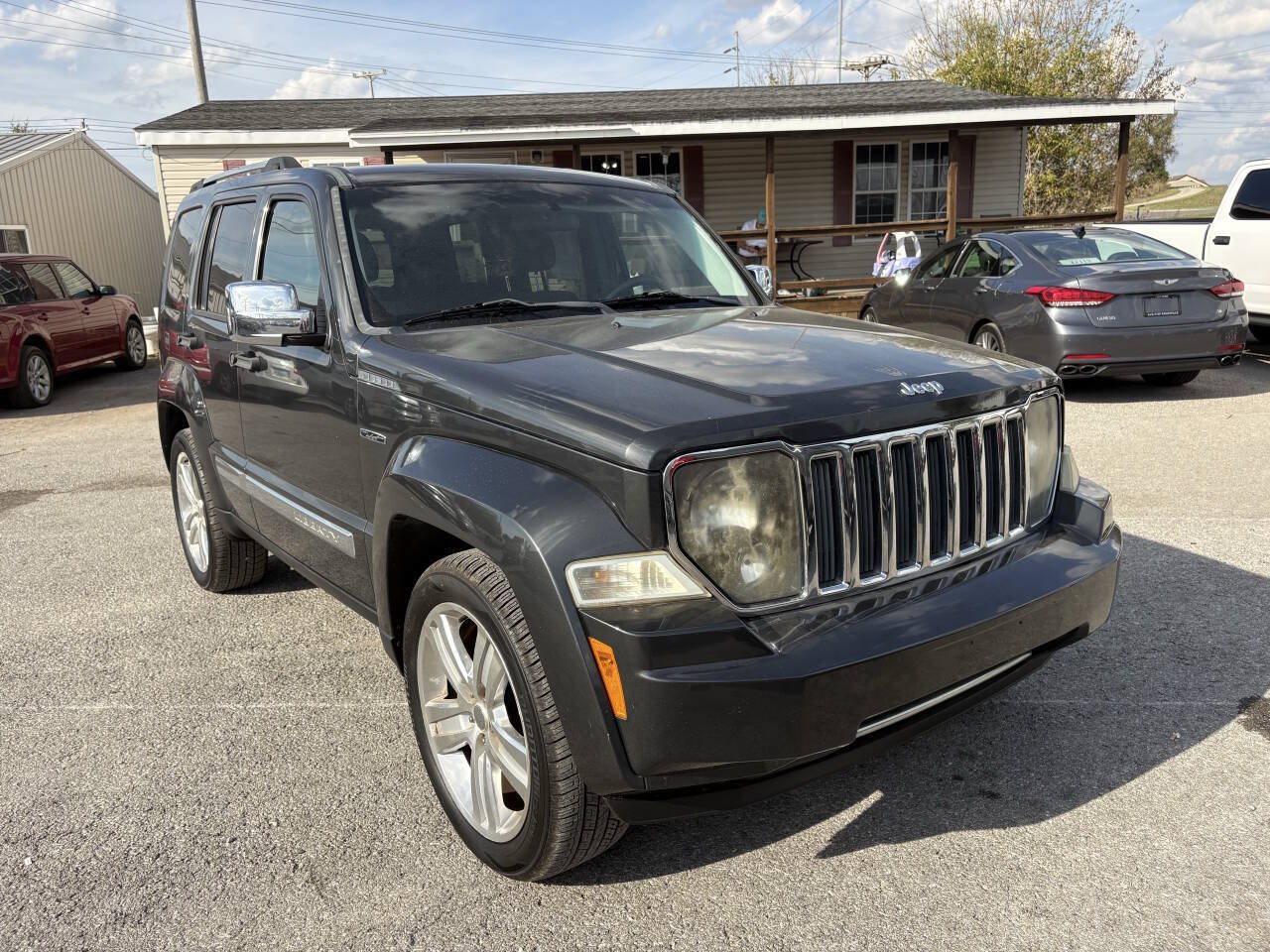 Used 2011 Jeep Liberty Sport AWD/4WD image 6