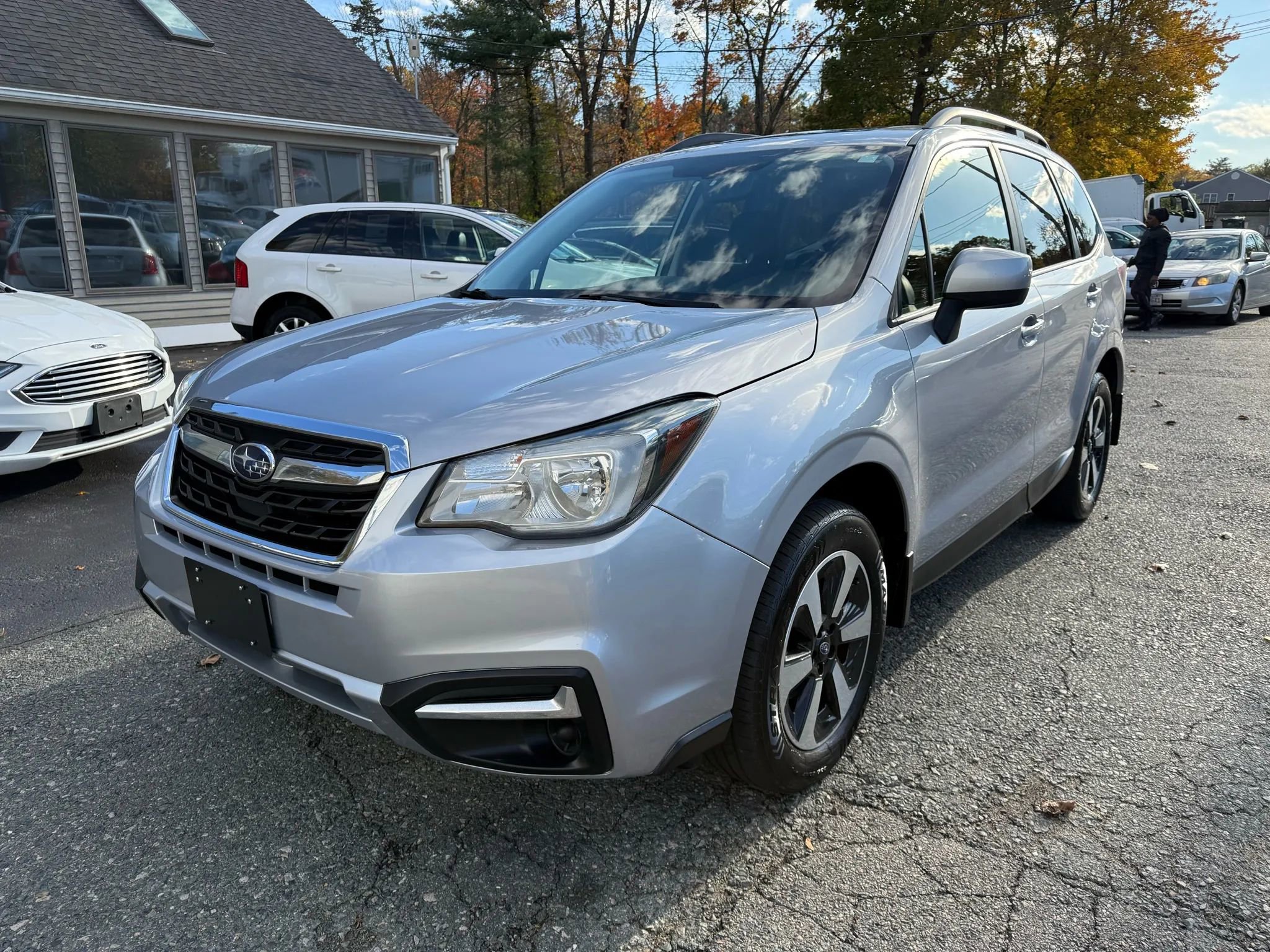 Used 2017 Subaru Forester 2.5i Premium w/ All-Weather Package image 3
