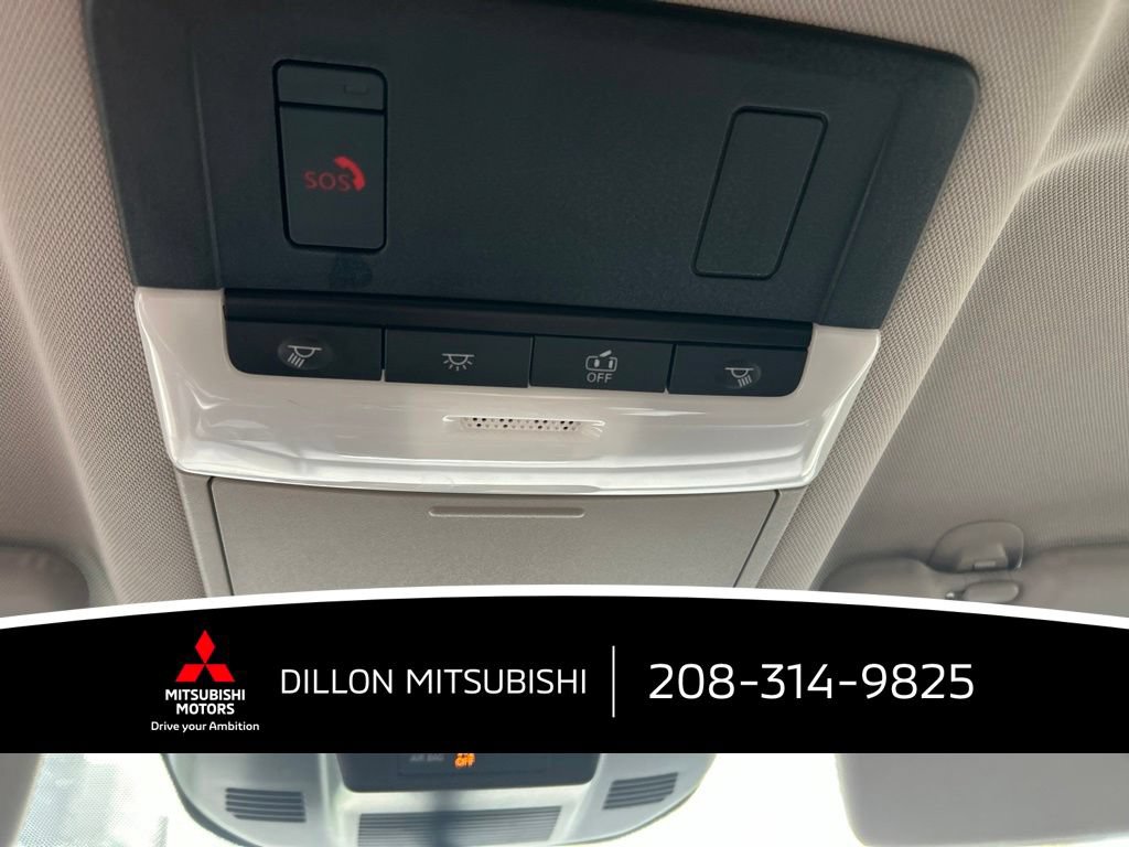 Used 2025 Nissan Rogue SV AWD/4WD image 5