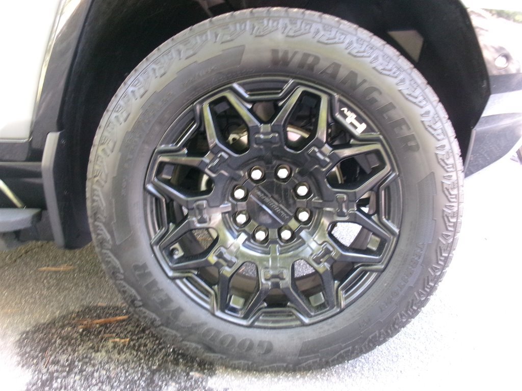 Used 2024 GMC Hummer EV 2X AWD/4WD image 46