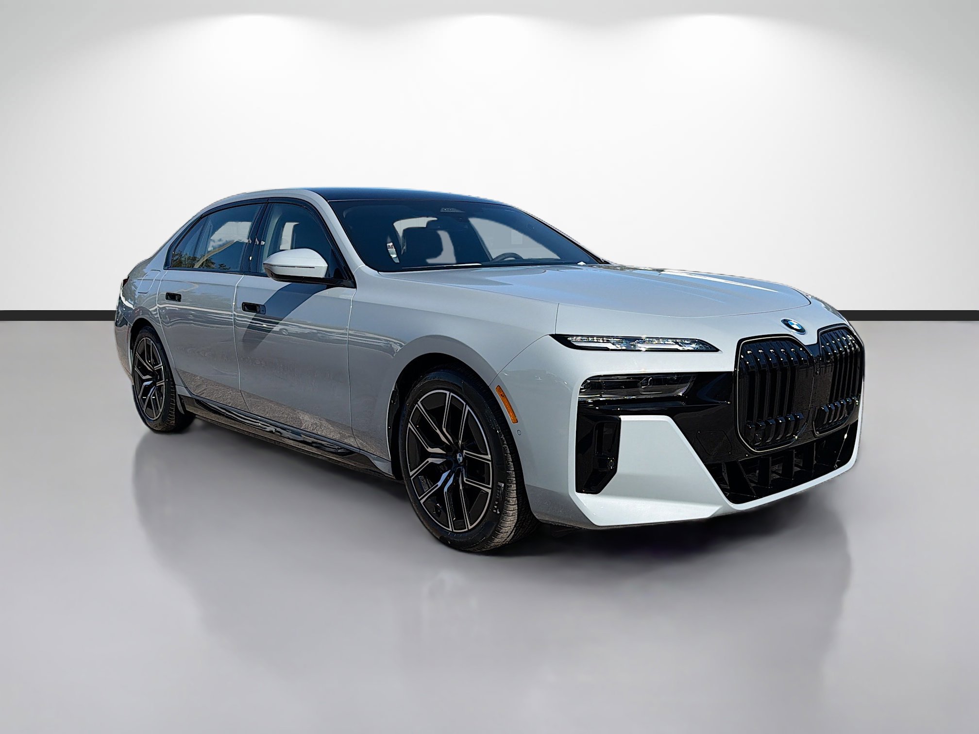 New 2026 BMW 750e xDrive w/ Executive Package image 1