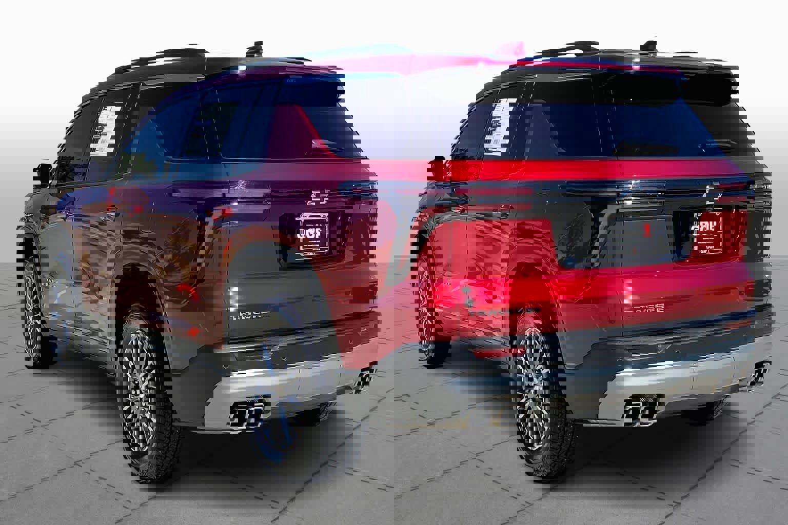 Used 2026 Chevrolet Traverse LT w/ Driver Confidence Package FWD image 12