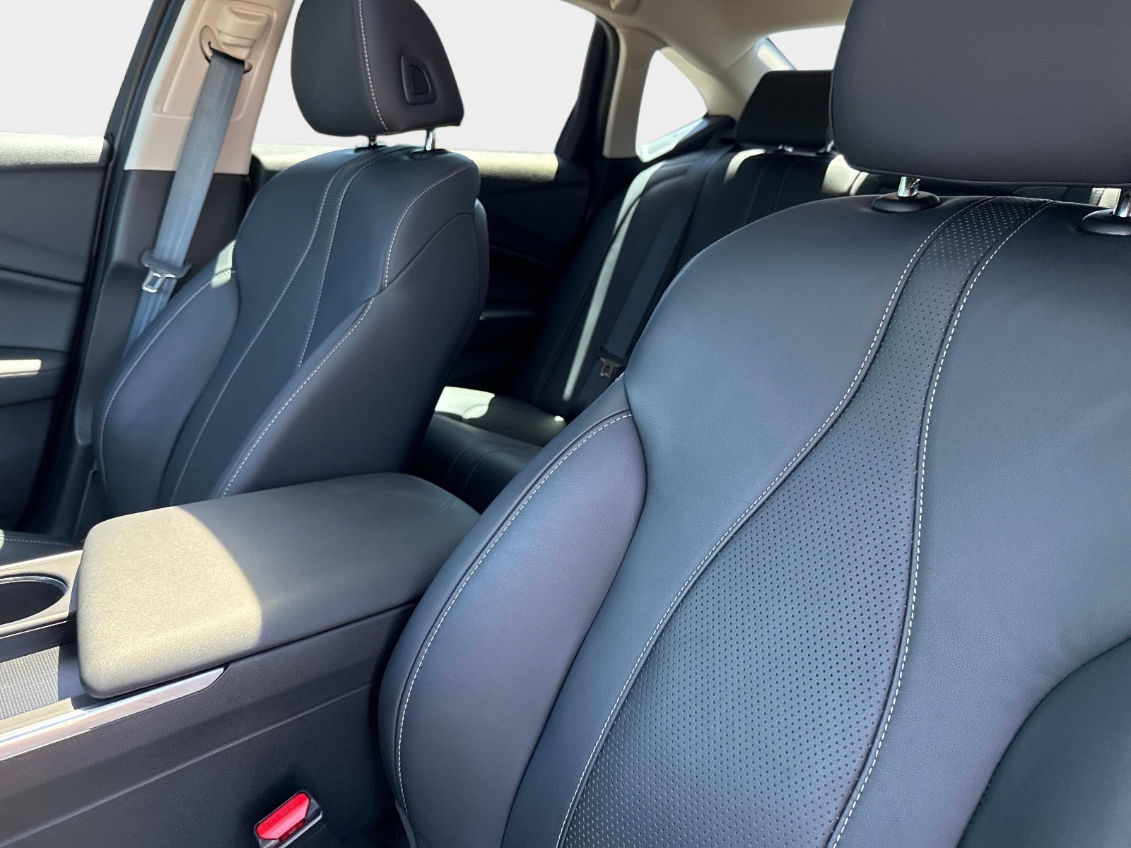 Certified 2025 Acura TLX w/ Technology Package image 19