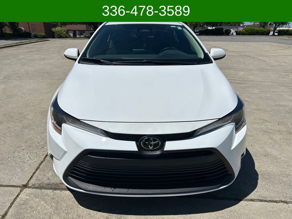 Used 2024 Toyota Corolla LE w/ LE Convenience Package FWD image 8