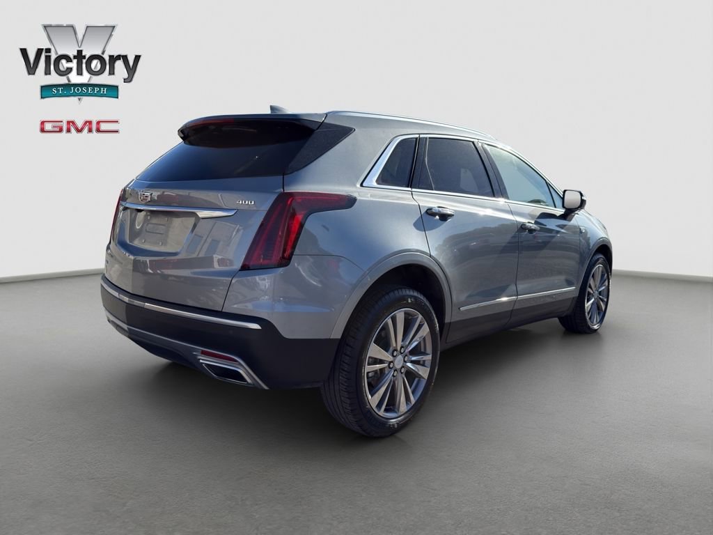 Used 2025 Cadillac XT5 Premium Luxury image 17