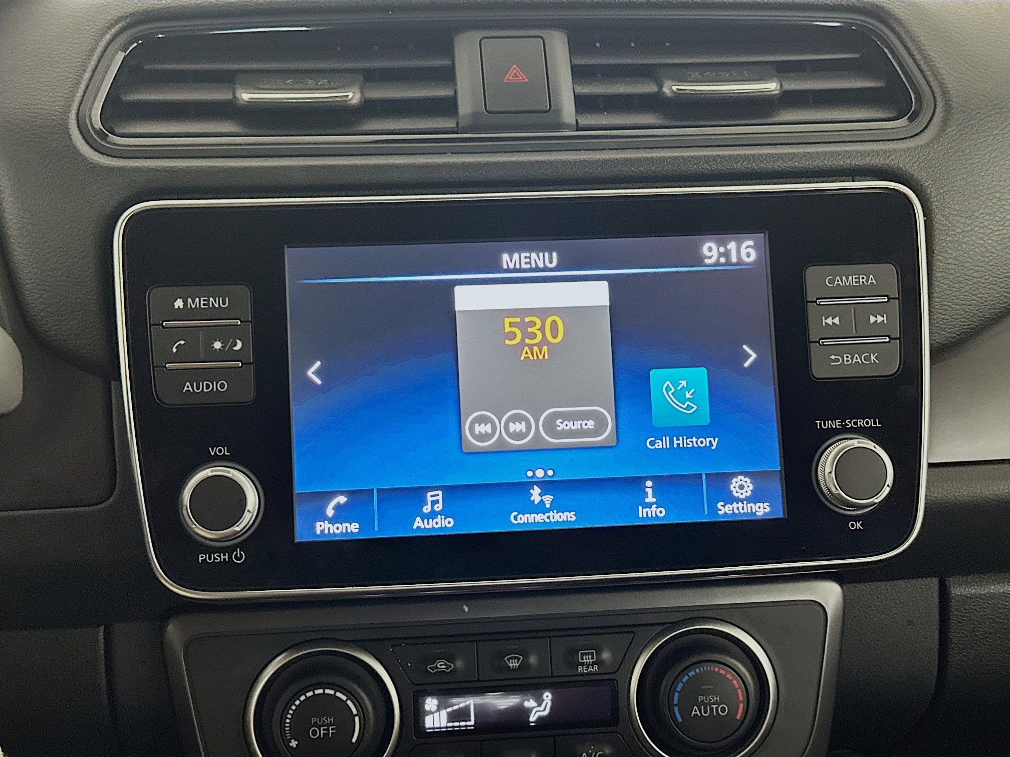 Used 2024 Nissan Leaf S FWD image 21