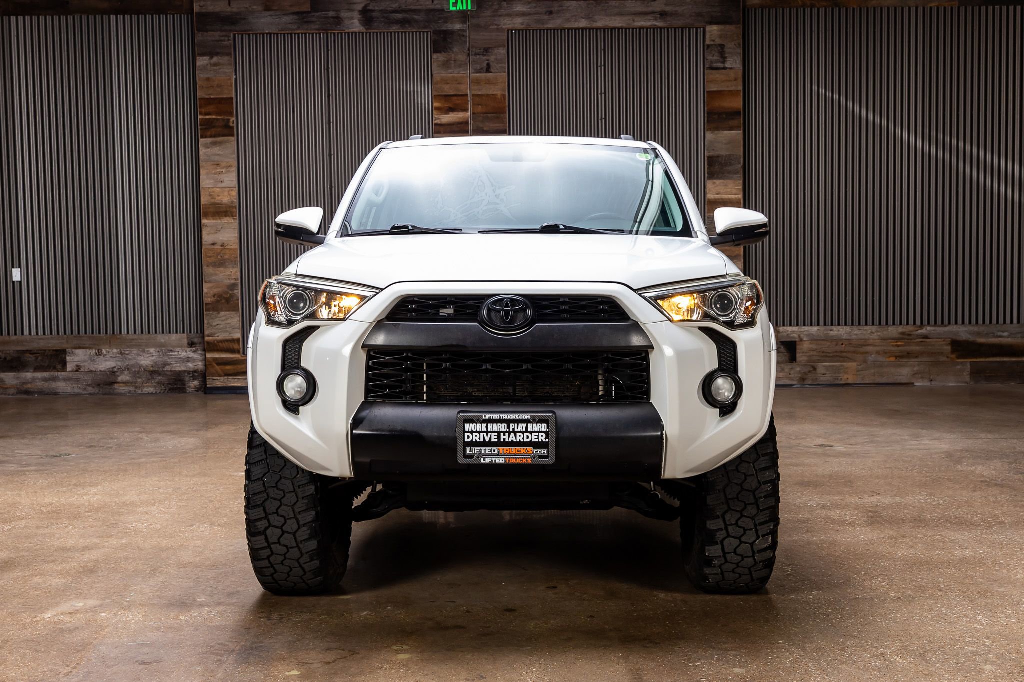 Used 2017 Toyota 4Runner TRD Off-Road Premium image 2