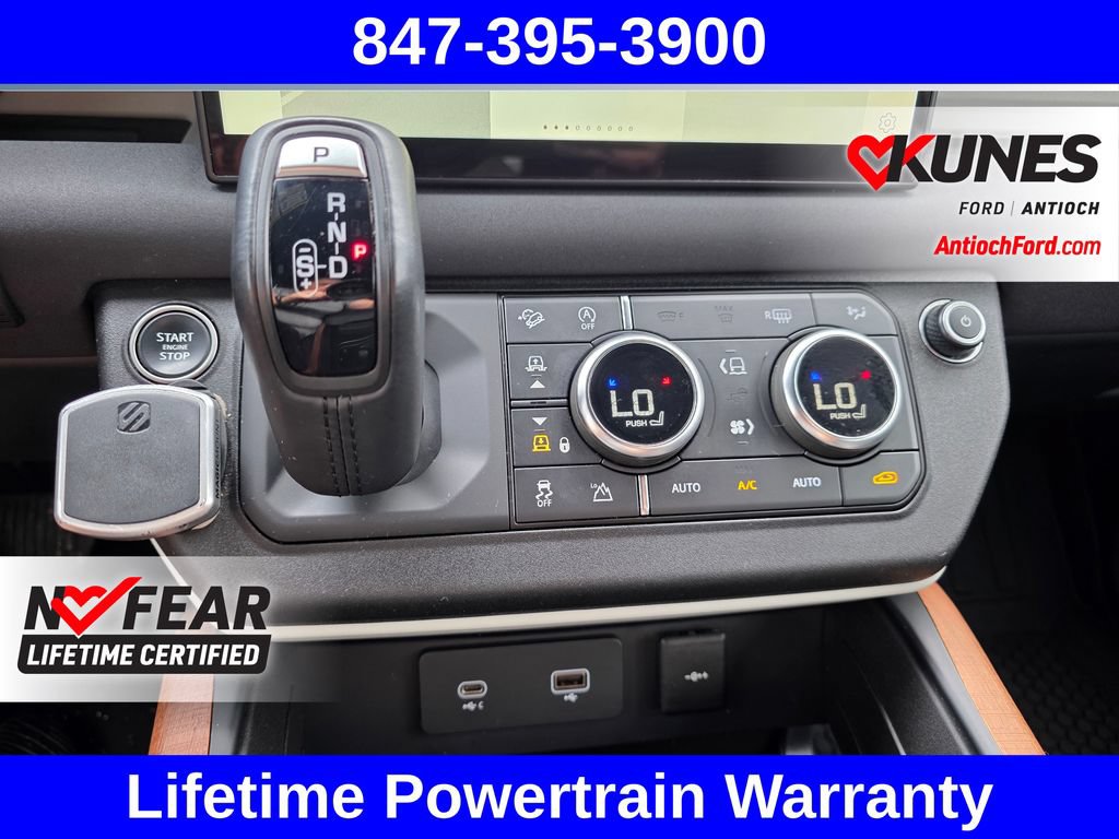 Used 2023 Land Rover Defender 130 SE AWD/4WD image 57