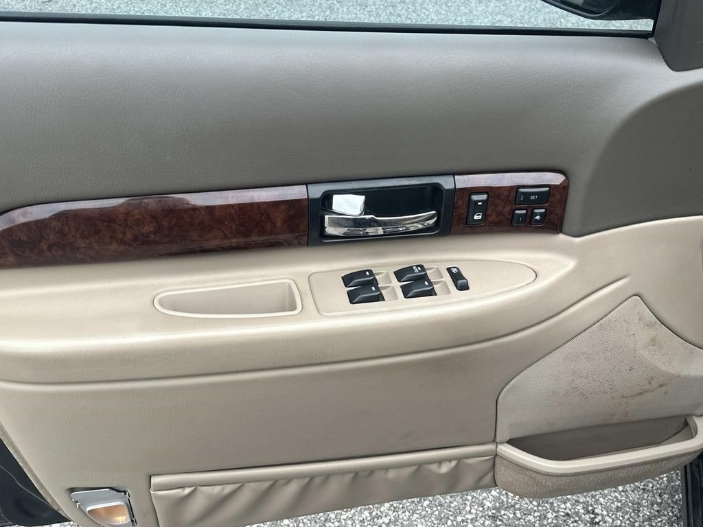 Used 2000 Lincoln LS RWD image 16
