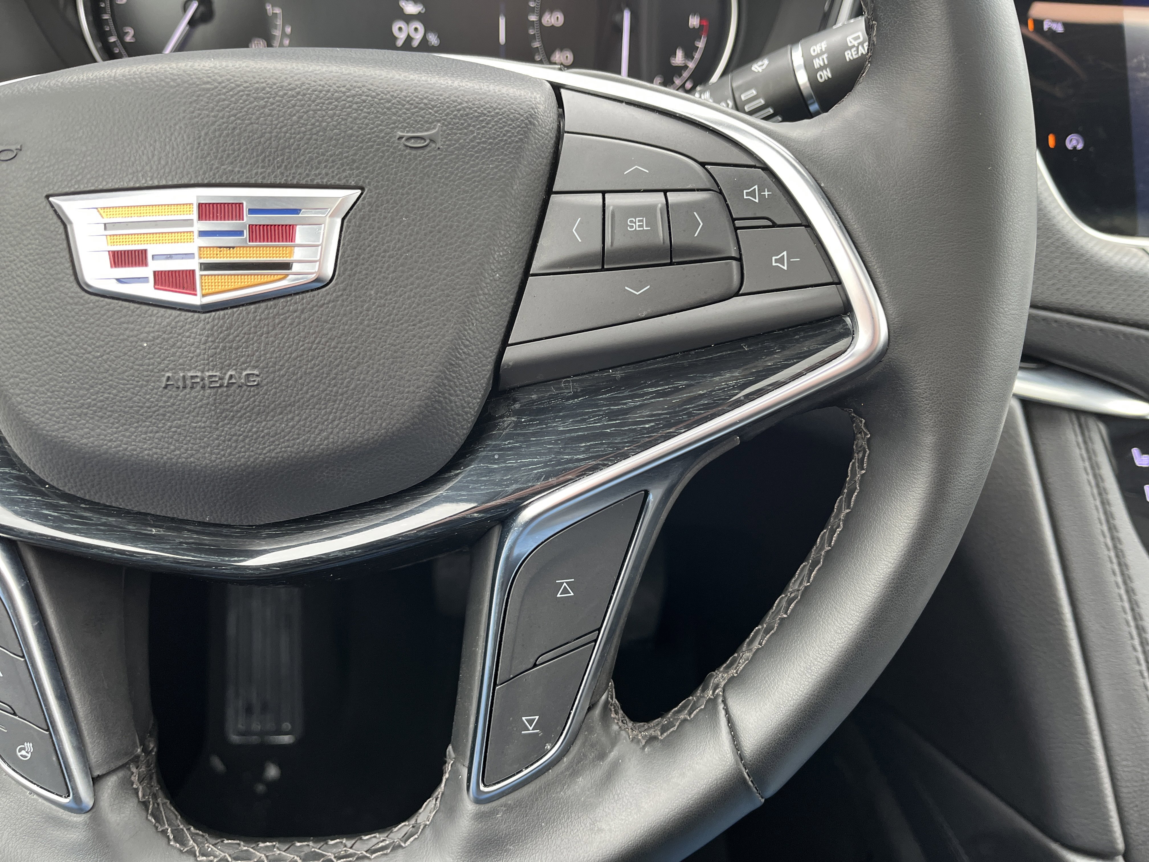 Used 2025 Cadillac XT5 Premium Luxury image 23