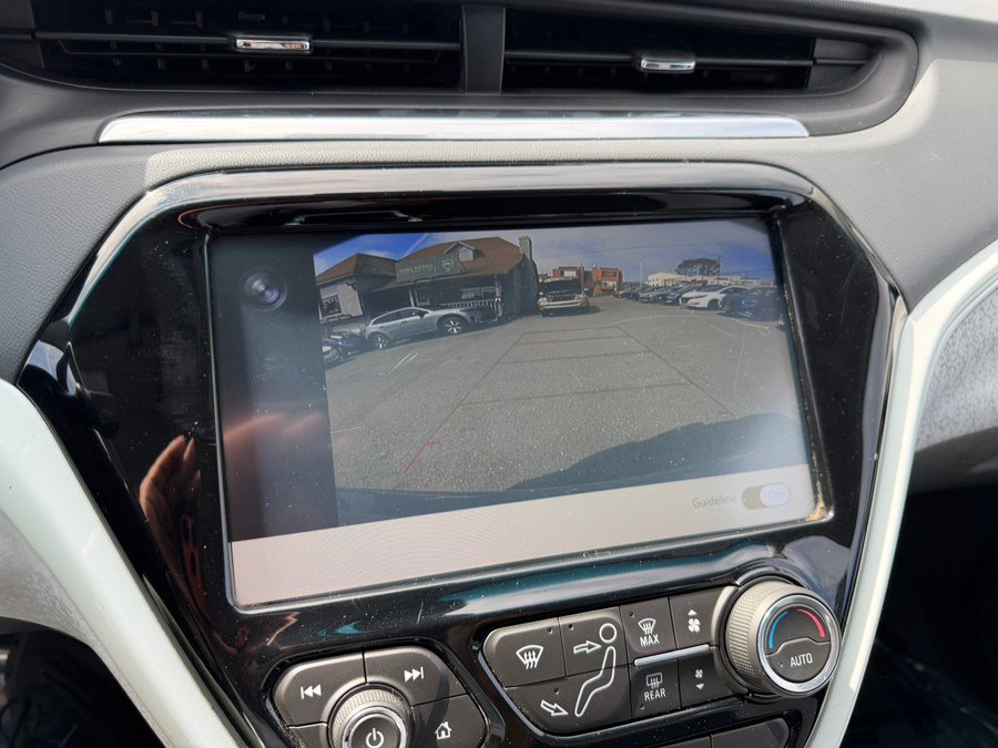 Used 2021 Chevrolet Bolt LT image 23