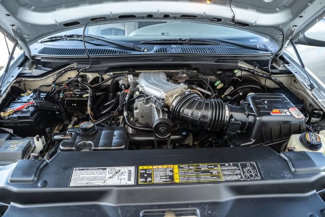 Used 2001 Ford F150 Lightning RWD image 30