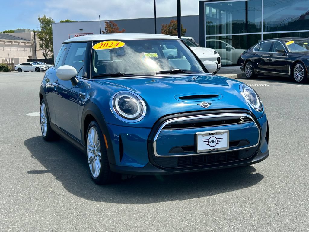 Used 2024 MINI Cooper SE FWD image 7