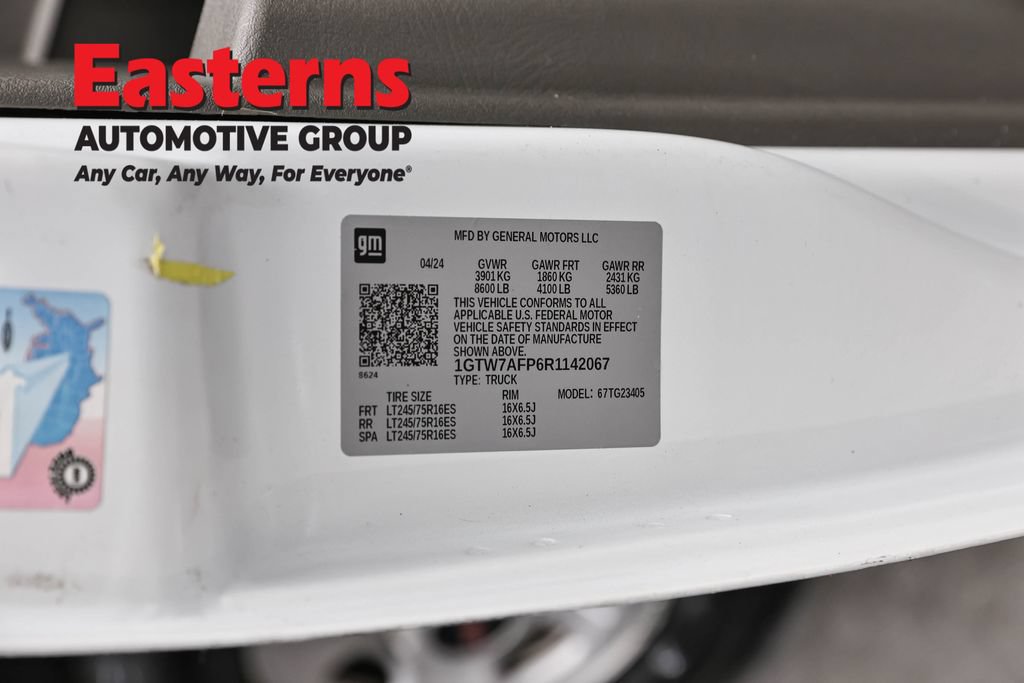 Used 2024 GMC Savana 2500 w/ Driver Convenience Package RWD image 31