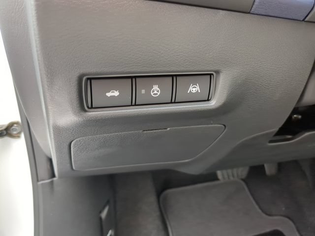 New 2026 Nissan Sentra SL w/ Floor Mat Package FWD image 17
