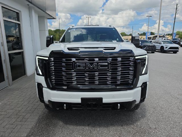 Certified 2025 GMC Sierra 2500 Denali Ultimate AWD/4WD image 2
